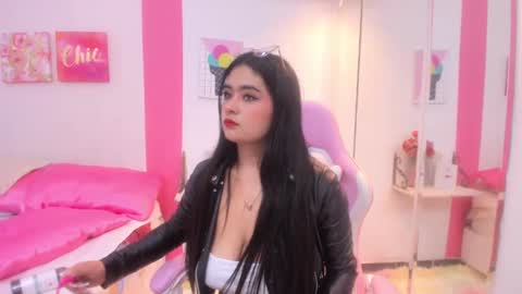 Scarlette  online show from 01.23.25