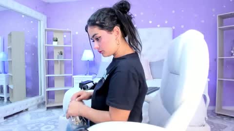 Scarlette  online show from 09.18.25