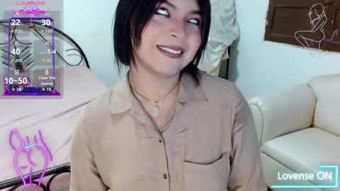 Snapshot of scarlette_mason_1 chatting on 10.20.25 KARLA online show from 10.20.25