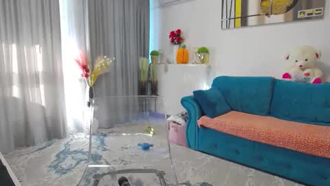 Scarlett online show from 10.30.25