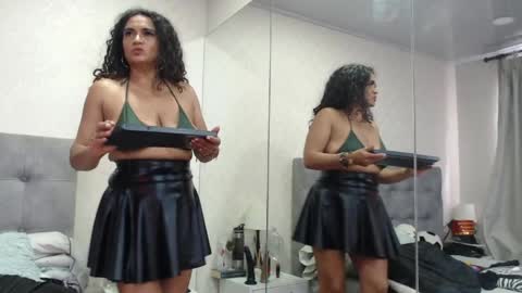 Snapshot of scarlettgreen_ chatting on 04.23.26 Scartt online show from 04.23.26