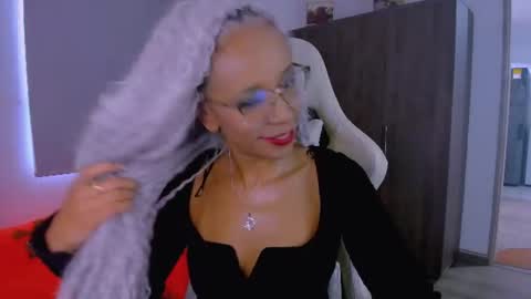 Snapshot of scarlettmalbec chatting on 08.08.26 Scarlett online show from 08.08.26