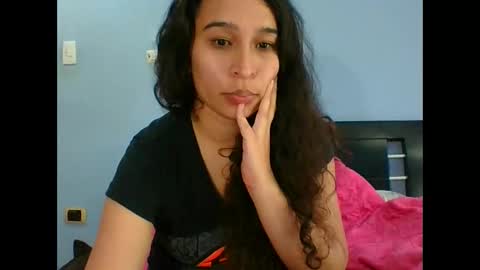 Snapshot of scarlettscottx chatting on 04.25.26 Nataly online show from 04.25.26