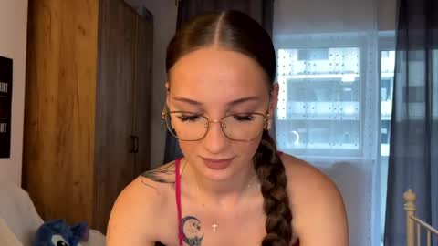 Snapshot of scarlettsmithz chatting on 05.21.26 ScarlettSmithz online show from 05.21.26