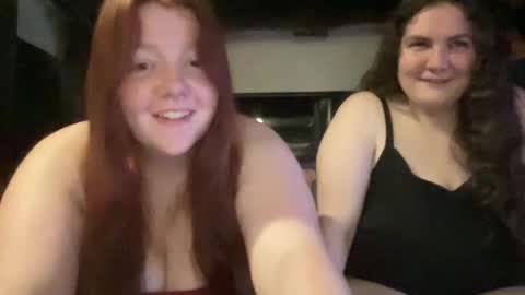 Snapshot of scarletttsinner chatting on 03.02.26 scarletttsinner online show from 03.02.26