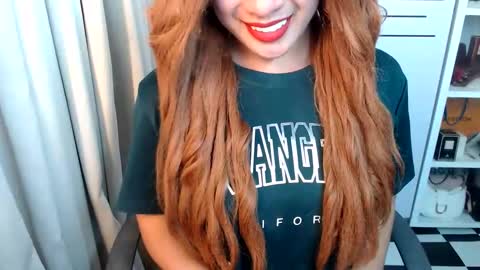 Queen Scarlet online show from 02.26.26