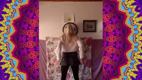 Snapshot of sch00lgirlass chatting on 02.13.26 sch00lgirlass online show from 02.13.26