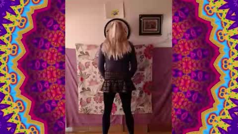 Snapshot of sch00lgirlass chatting on 02.22.26 sch00lgirlass online show from 02.22.26