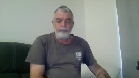 Snapshot of schooner73 chatting on 12.27.24 Schooner73 online show from 12.27.24