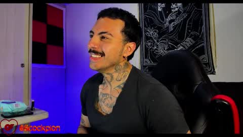 Alejandro help me to reach 200 thumps up online show from 11.10.25