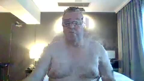 Snapshot of scoobs71 chatting on 05.19.26 Scoobs online show from 05.19.26