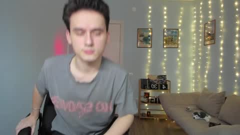 Thomas brunette and Alex blond online show from 12.21.24