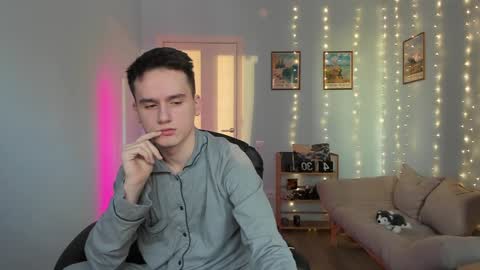 Thomas brunette and Alex blond online show from 01.06.25