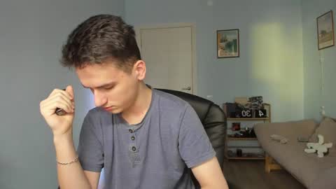 Thomas brunette and Alex blond online show from 01.17.25