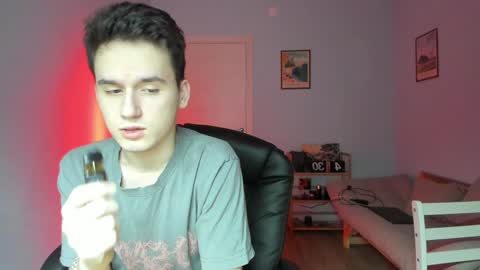 Thomas brunette and Alex blond online show from 01.31.25