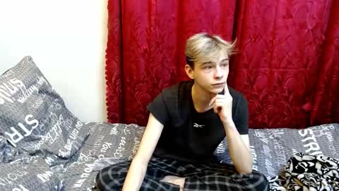 Snapshot of scorpion_250 chatting on 10.30.25 Scorpion 250 online show from 10.30.25