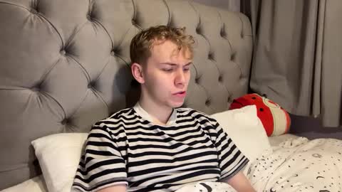 Snapshot of scottish_twink01 chatting on 12.16.24 danny online show from 12.16.24