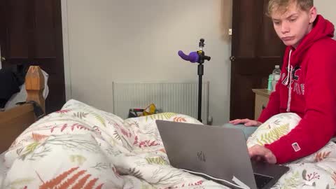 Snapshot of scottish_twink01 chatting on 12.30.24 danny online show from 12.30.24