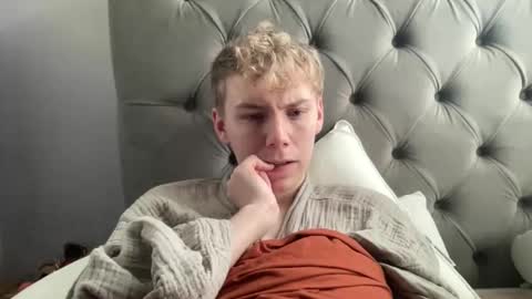 Snapshot of scottish_twink01 chatting on 01.06.25 danny online show from 01.06.25