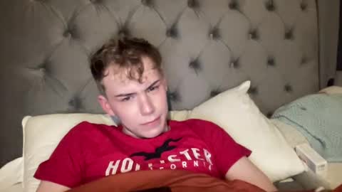 Snapshot of scottish_twink01 chatting on 01.19.25 danny online show from 01.19.25