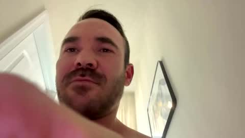 Snapshot of scottmiller2009 chatting on 09.16.25 scottmiller2009 online show from 09.16.25