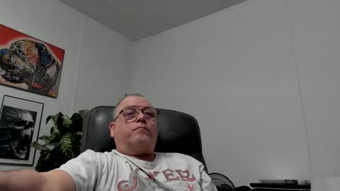 YourBannana1 online show from 03.11.25