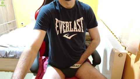 Snapshot of scotty_98 chatting on 02.04.25 scotty_98 online show from 02.04.25