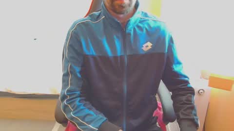 Snapshot of scotty_98 chatting on 03.09.25 scotty_98 online show from 03.09.25