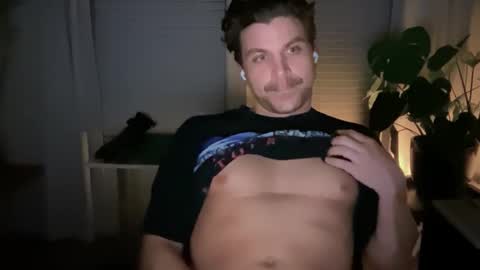 Snapshot of scottybeam chatting on 01.02.25 Scotty online show from 01.02.25