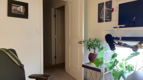 Snapshot of scottybeam chatting on 01.09.25 Scotty online show from 01.09.25