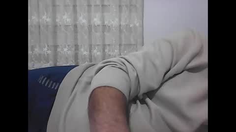 Snapshot of screw2 chatting on 12.03.24 Evren online show from 12.03.24