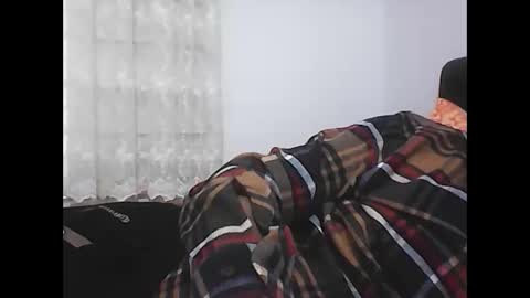 Snapshot of screw2 chatting on 12.21.24 Evren online show from 12.21.24