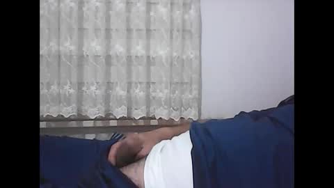 Snapshot of screw2 chatting on 12.27.24 Evren online show from 12.27.24