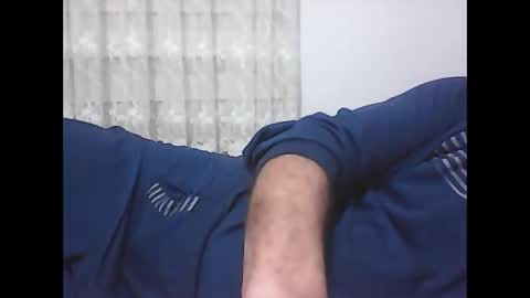 Snapshot of screw2 chatting on 01.31.25 Evren online show from 01.31.25