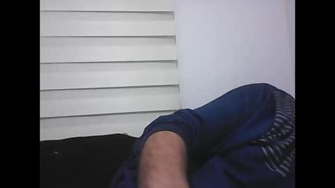 Snapshot of screw2 chatting on 02.13.25 Evren online show from 02.13.25