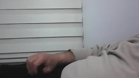 Snapshot of screw2 chatting on 02.15.25 Evren online show from 02.15.25