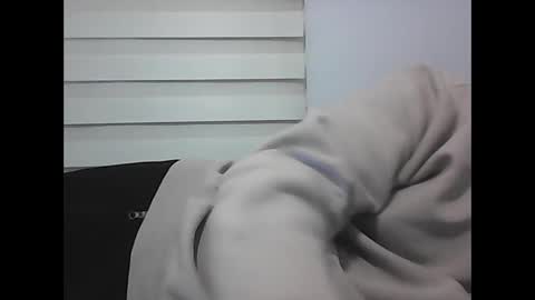 Snapshot of screw2 chatting on 02.16.25 Evren online show from 02.16.25