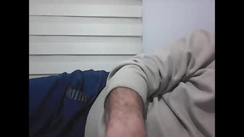 Snapshot of screw2 chatting on 02.20.25 Evren online show from 02.20.25