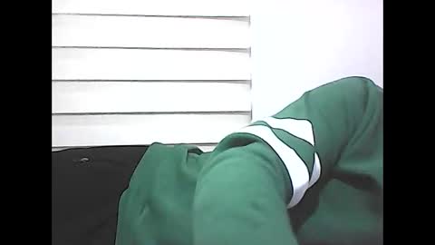 Snapshot of screw2 chatting on 03.08.25 Evren online show from 03.08.25