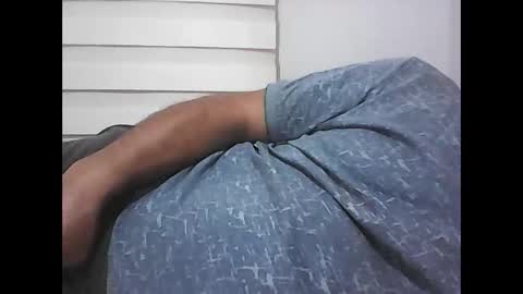 Snapshot of screw2 chatting on 10.03.25 Evren online show from 10.03.25