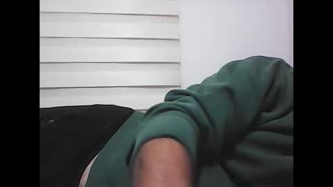 Snapshot of screw2 chatting on 10.14.25 Evren online show from 10.14.25