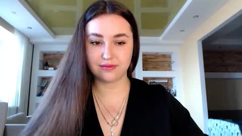 Elizabeth  online show from 02.10.25