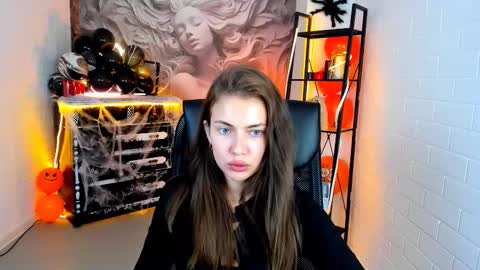 Sea Jorji online show from 10.19.25