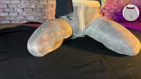 seamlessly online show from 11.14.25