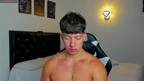 Snapshot of sean_brownx chatting on 04.01.26 Sean online show from 04.01.26