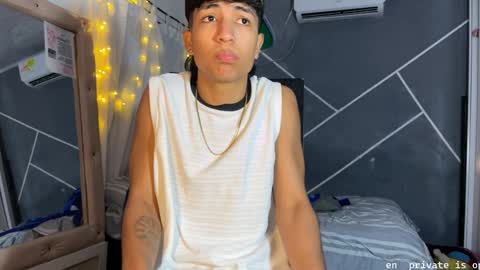 Snapshot of sean_scoth2 chatting on 12.15.24 Sean Scoth online show from 12.15.24