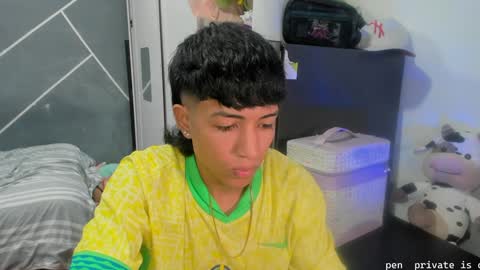 Snapshot of sean_scoth2 chatting on 12.21.24 Sean Scoth online show from 12.21.24