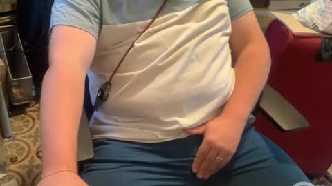 Snapshot of seathrough chatting on 09.10.25 Falco J online show from 09.10.25