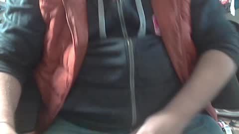 Snapshot of seathrough chatting on 11.26.25 Falco J online show from 11.26.25