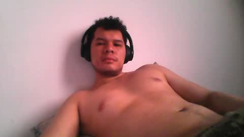 Snapshot of seb5759 chatting on 04.26.26 seb5759 online show from 04.26.26